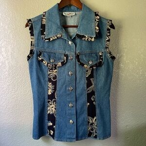 Vintage Womens Medium Denim Western Sleeveless Shirt Vest Green Field USA Made